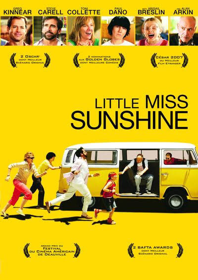 Affiche du film où l'on voit la famille qui essaie de courir derrière un combi Volkswaggen pour y rentrer en route. L'affiche est sur fond jaune. Pour les acteurs, allez sur Wikipedia