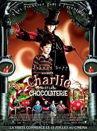 La jaquette du film où l'on voit charlie se tenant devant Willy Wonka qui a les bras grand ouverts
